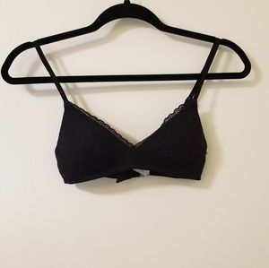 Black lace wireless bra